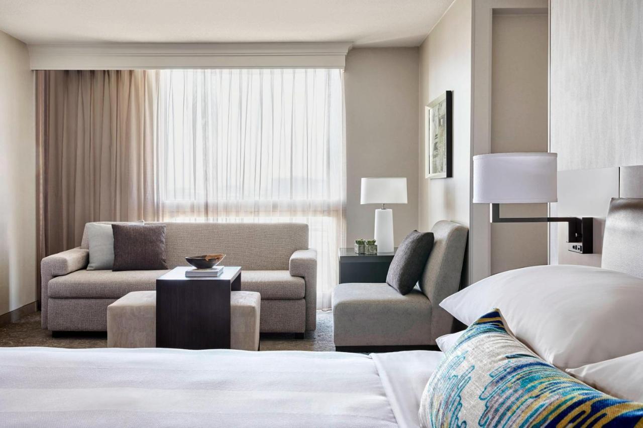 Hotel Angeles Airport Marriott Los Angeles
