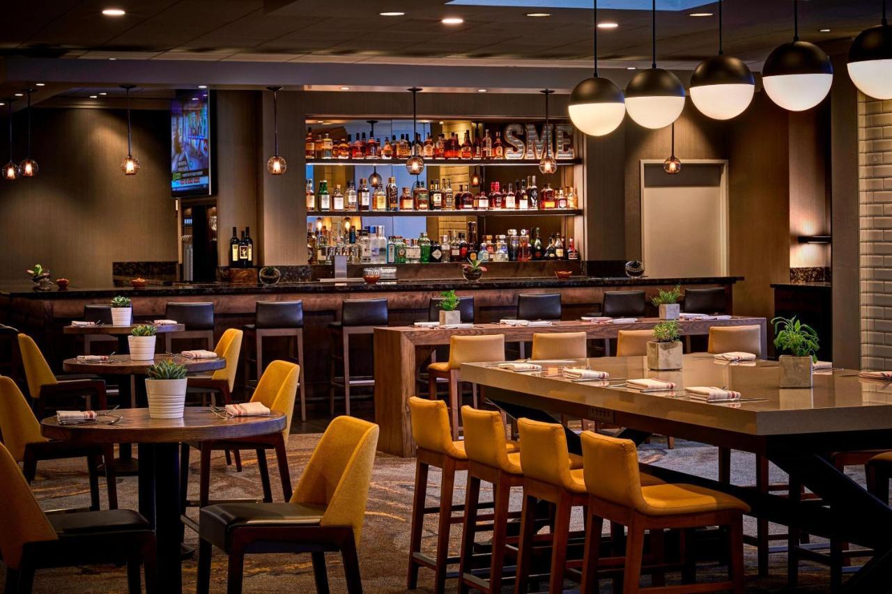 Angeles Airport Marriott 4*