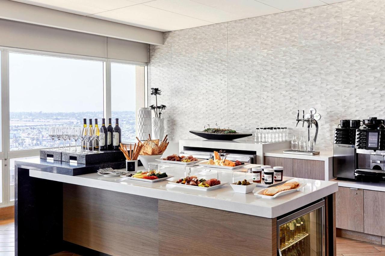 Angeles Airport Marriott 4*
