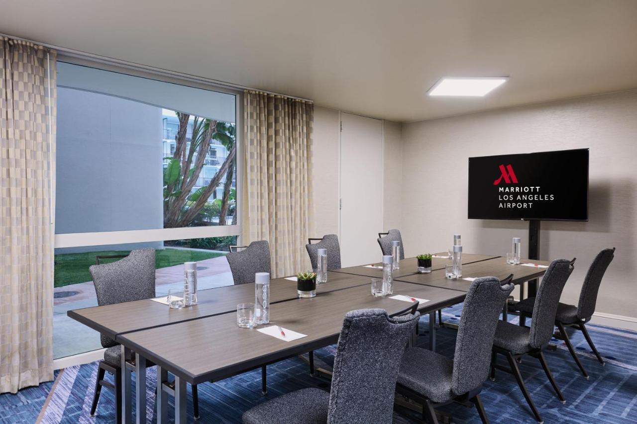 Hotel Angeles Airport Marriott Los Angeles