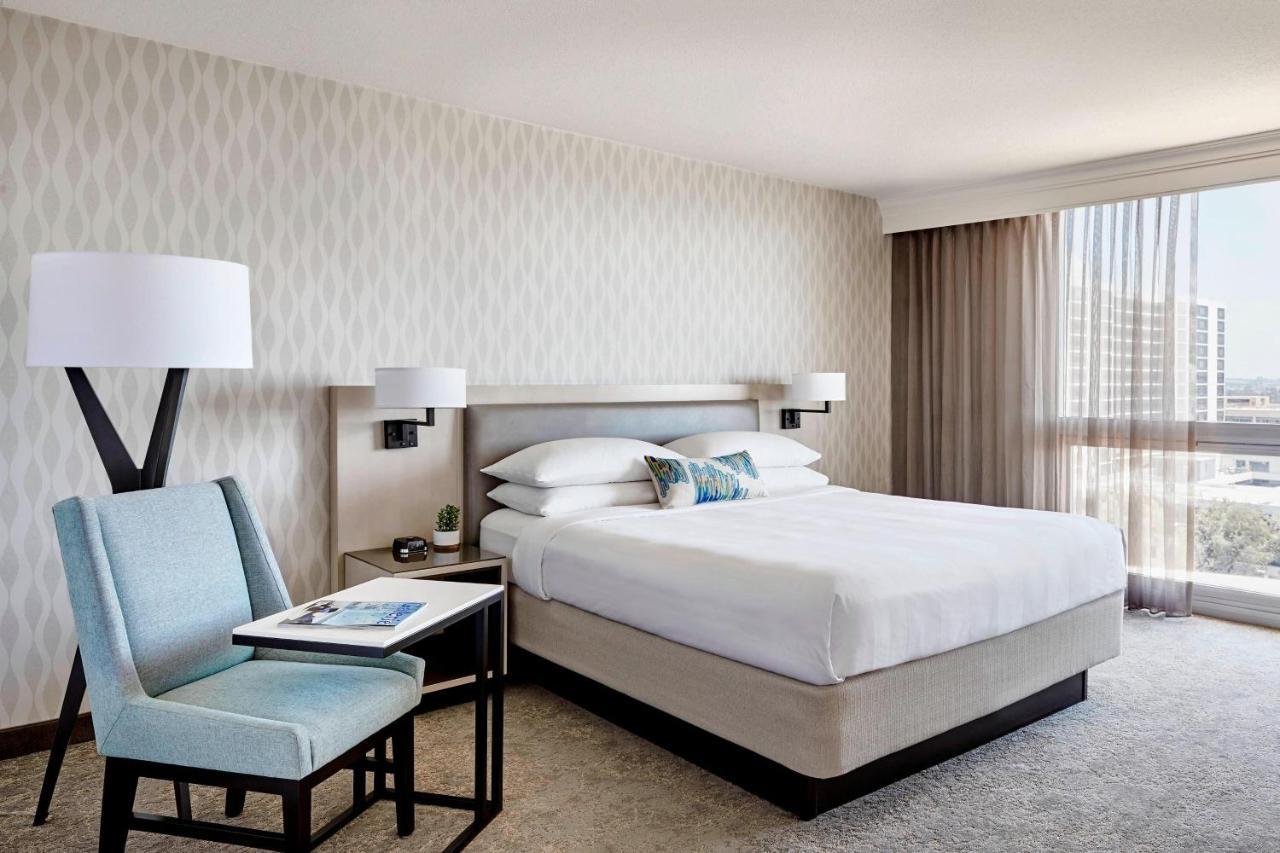 Hotel Angeles Airport Marriott Los Ángeles